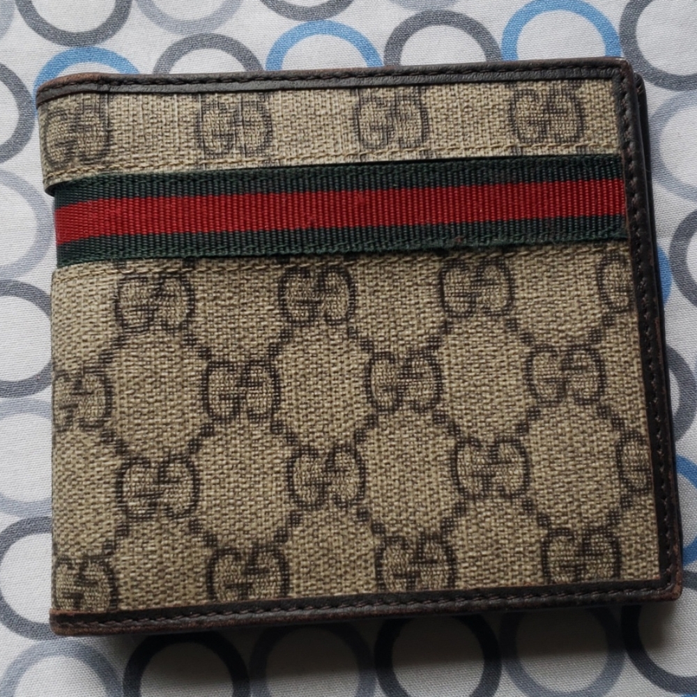 Gucci wallet